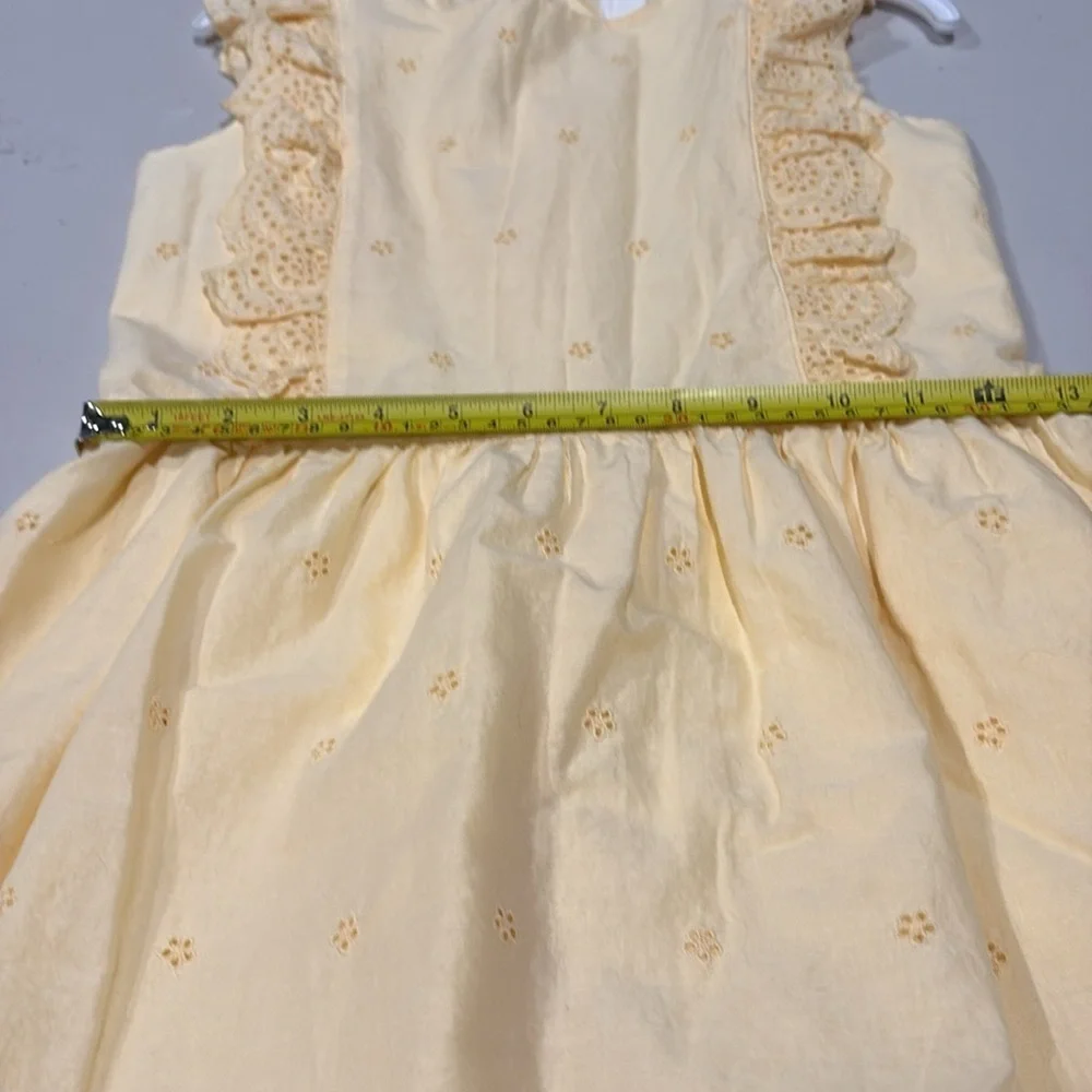 GAP Kids - Eyelet ruffle dress - girls summer dress. Size large. Yellow.